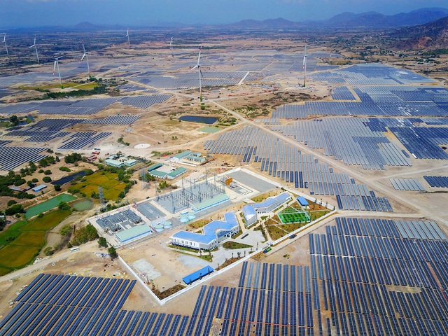 Nhà máy điện mặt trời Trung Nam - Thuận Nam